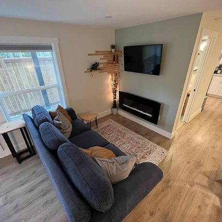 Modern Studio With Soft Tub And Mountain Views - Ratcliffe Guest Suite Duncan Exterior foto